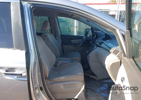 2016 Honda Odyssey Se from USA, damaged, VIN 5FNRL5H30GB084780